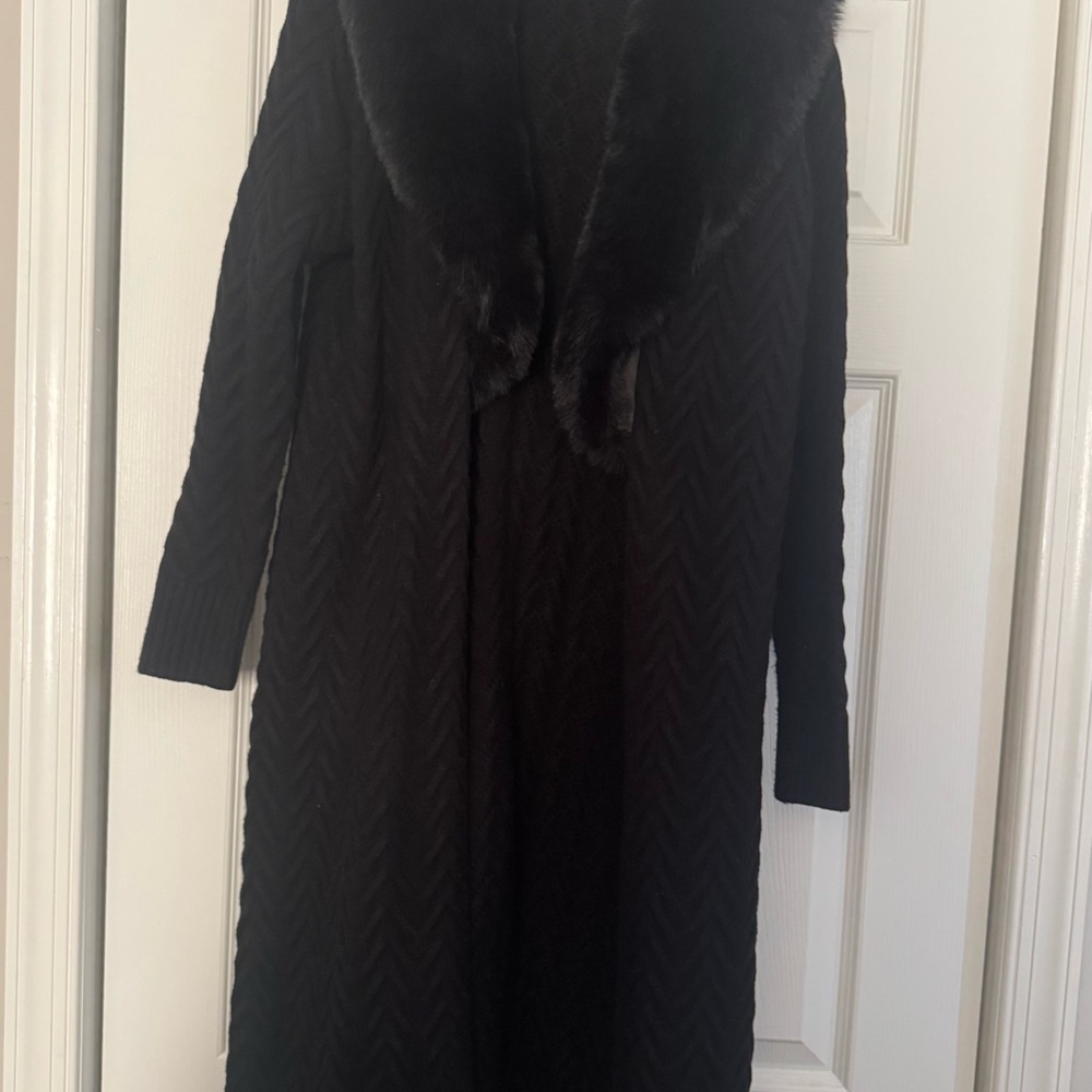 Black Faux Fur Collar Cardigan - Picture 5 of 5